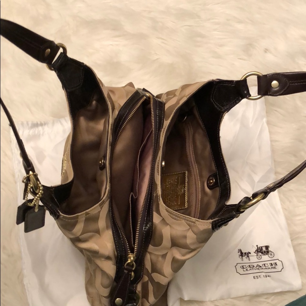 Coach purse - Picture 6 of 8